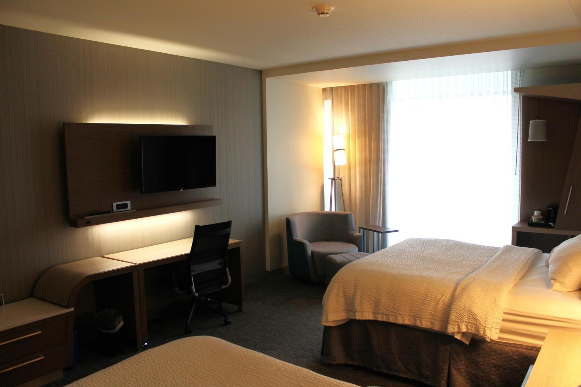 Hotel Courtyard By Marriott Muncie At Horizon Convention Center Exterior foto