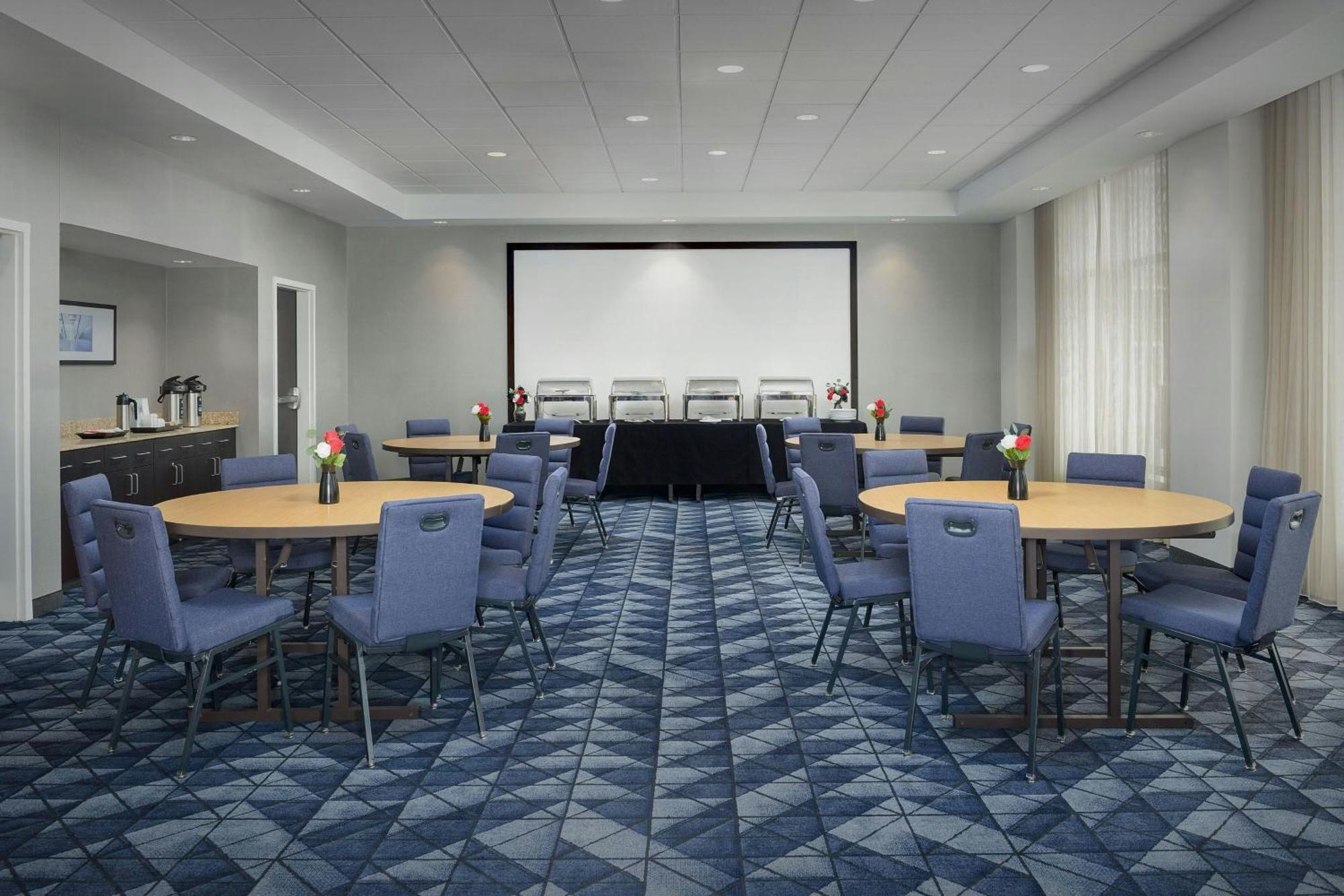 Hotel Courtyard By Marriott Muncie At Horizon Convention Center Exterior foto