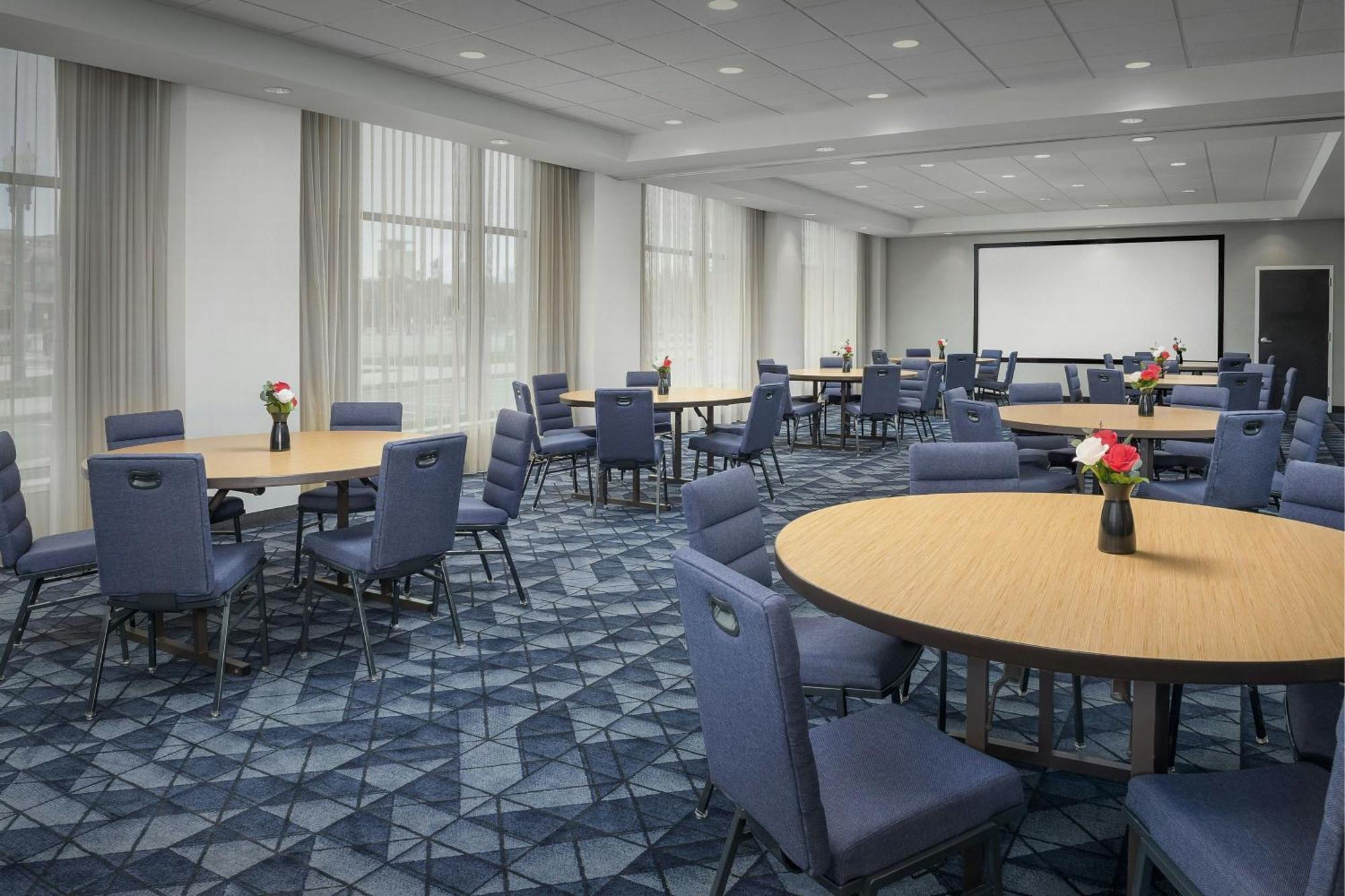 Hotel Courtyard By Marriott Muncie At Horizon Convention Center Exterior foto