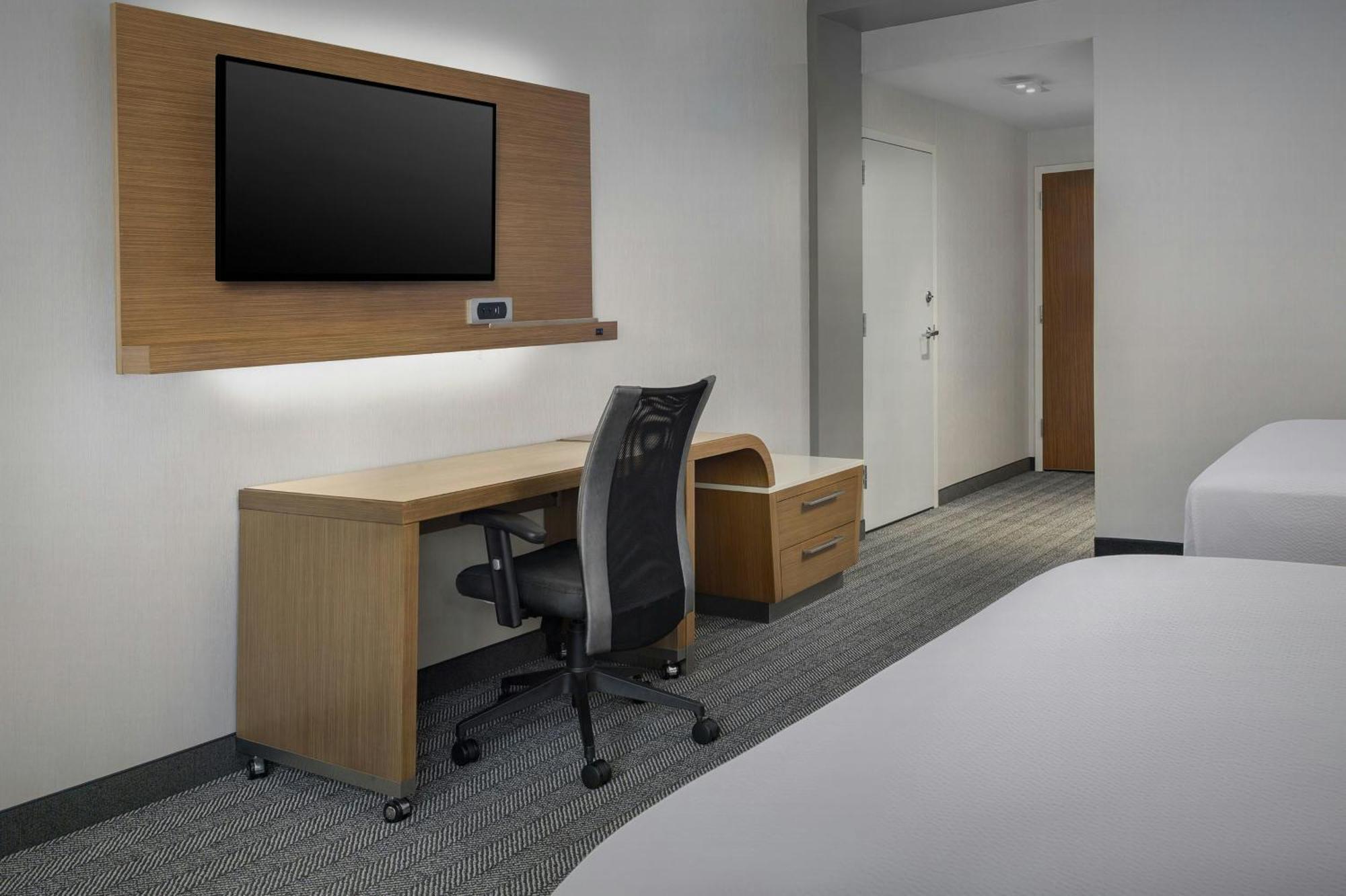 Hotel Courtyard By Marriott Muncie At Horizon Convention Center Exterior foto