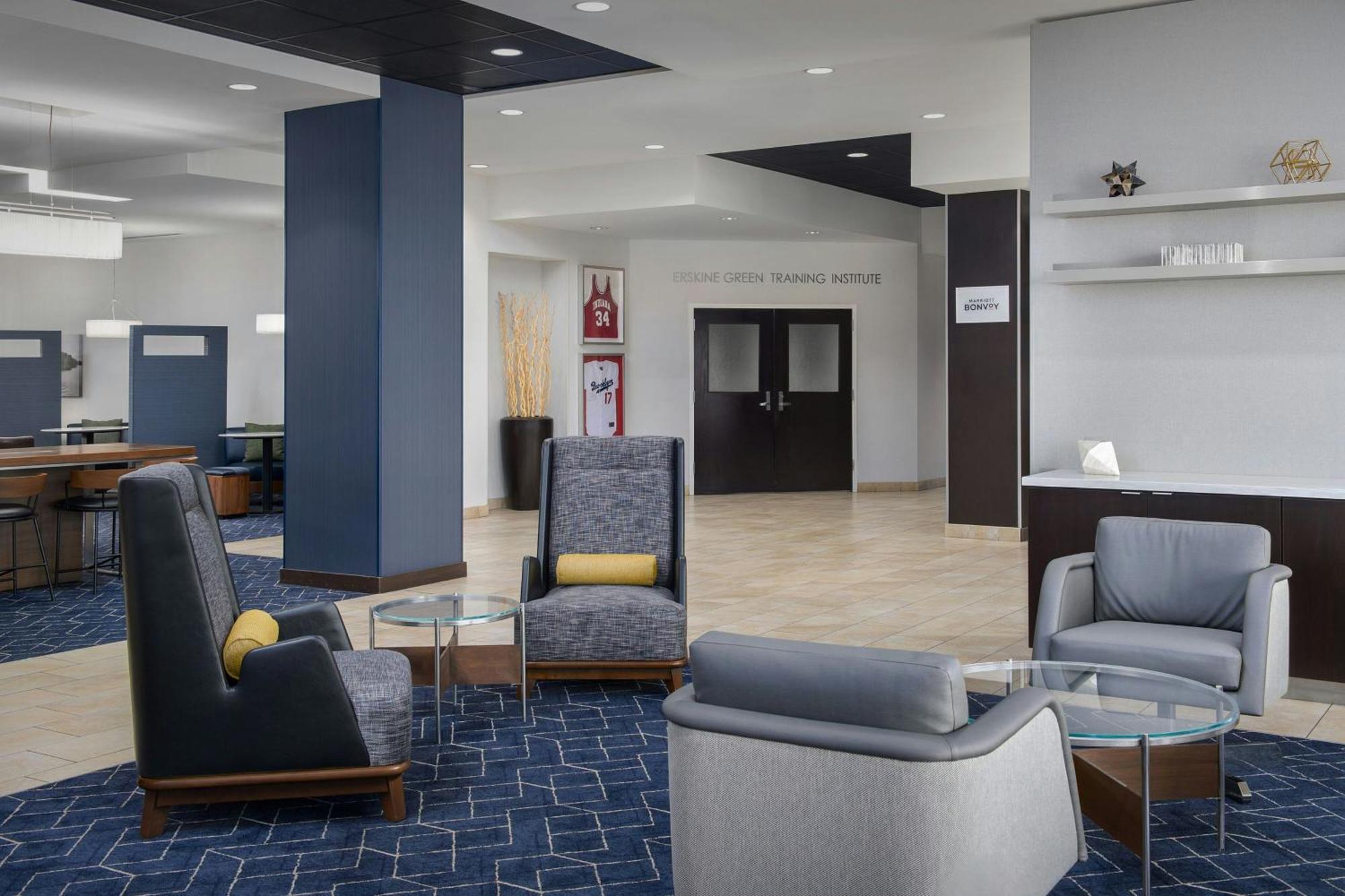 Hotel Courtyard By Marriott Muncie At Horizon Convention Center Exterior foto