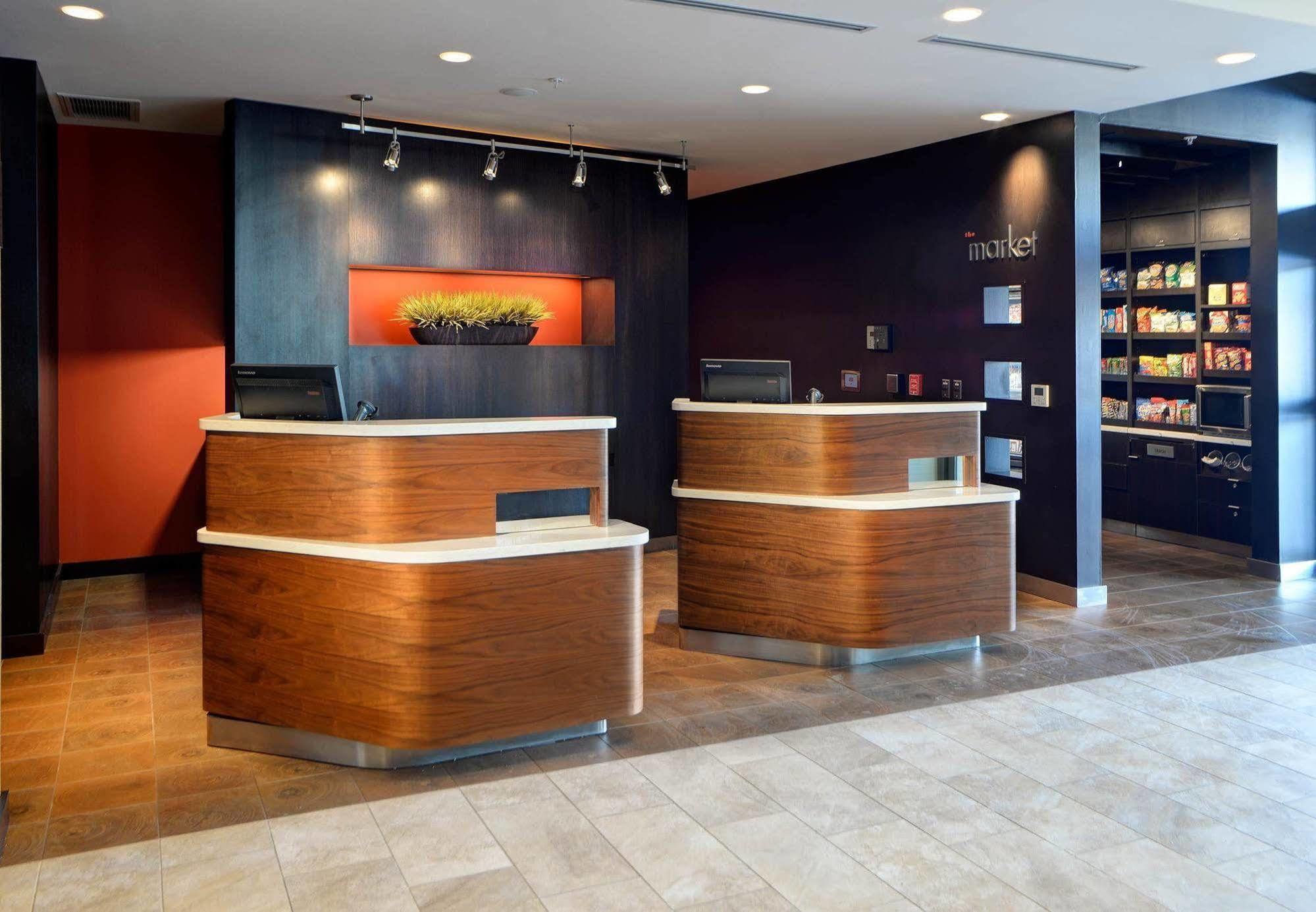 Hotel Courtyard By Marriott Muncie At Horizon Convention Center Exterior foto