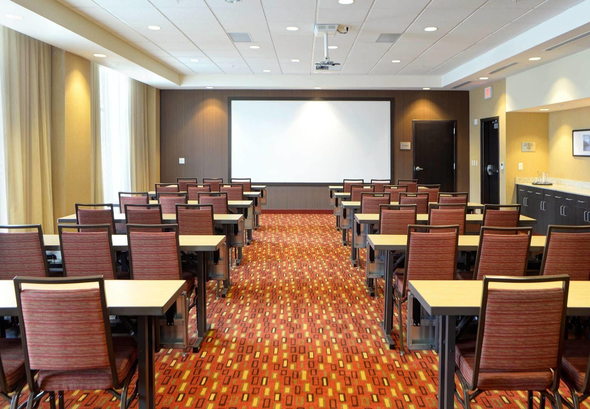 Hotel Courtyard By Marriott Muncie At Horizon Convention Center Exterior foto
